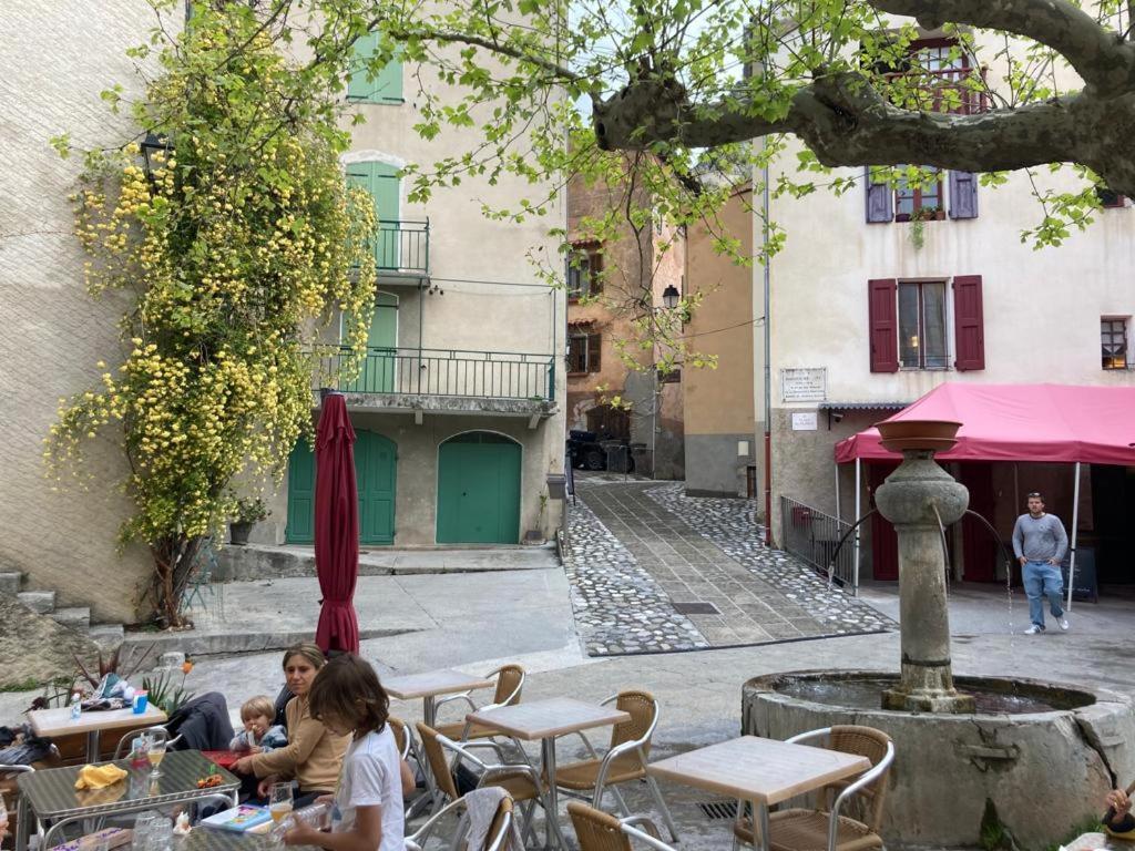 L'Orbitelle Appartement Entrevaux Buitenkant foto